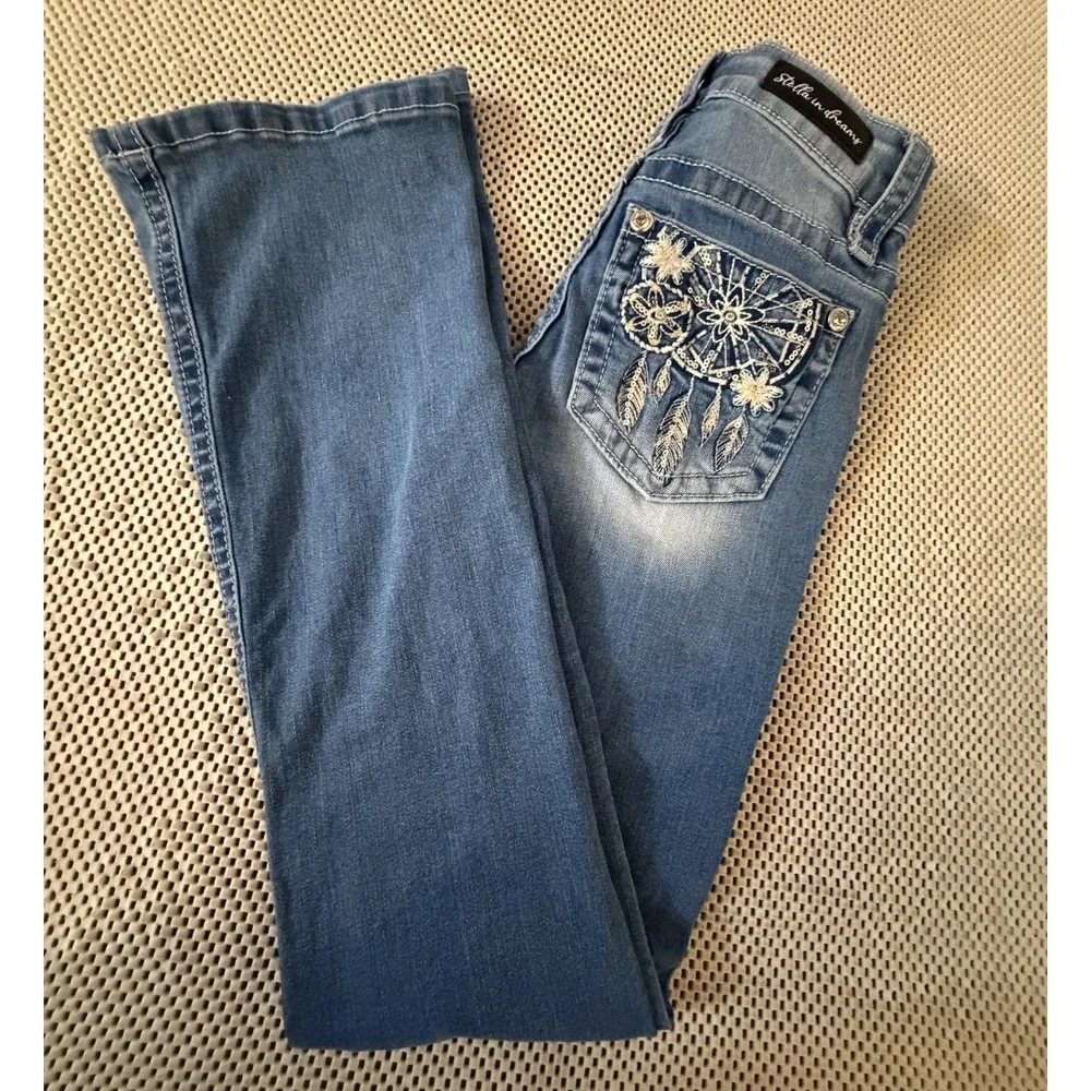 Stella In Dreams Jeans Sz 0 Mid Rise Boot Cut Bootcut Embroidered Thick Stitch